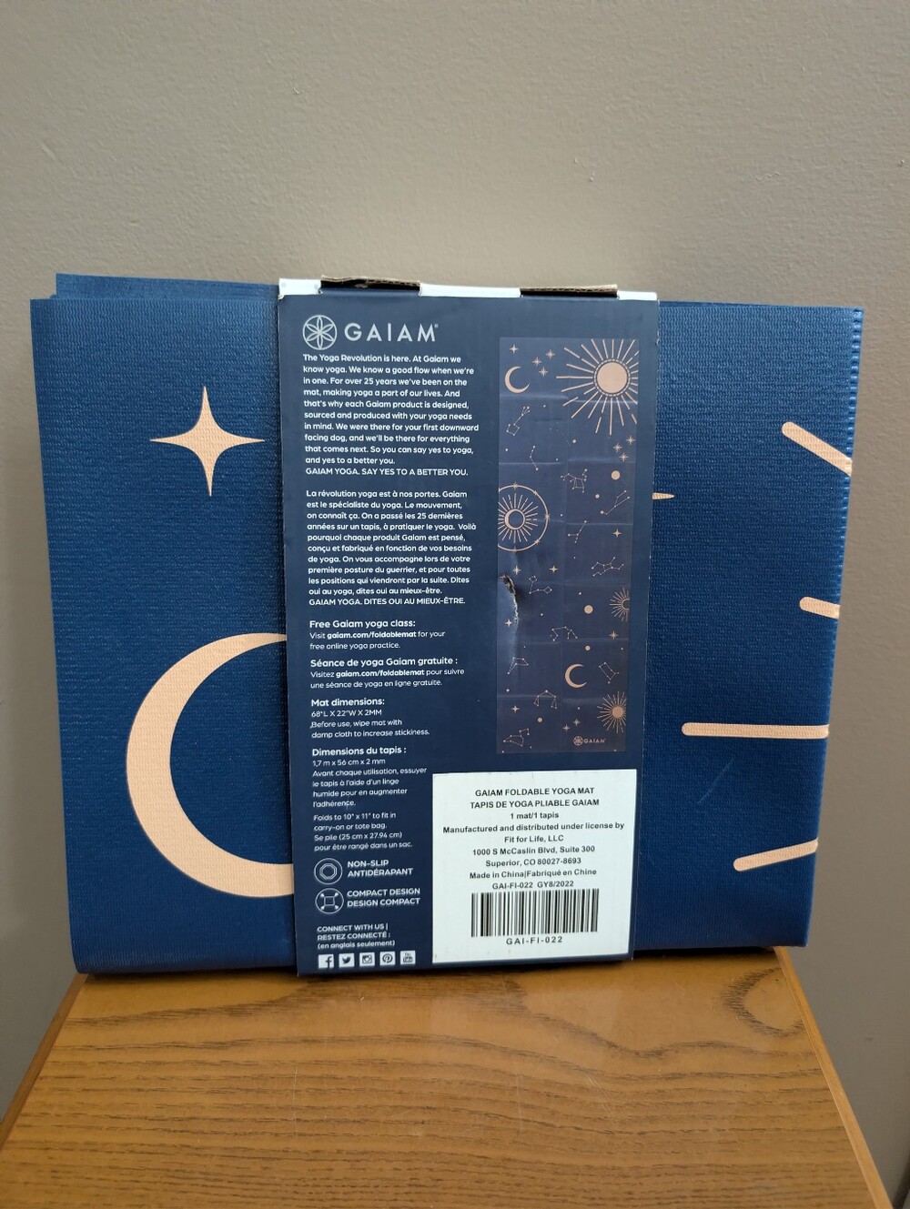 Sun Moon Constellations GAIAM Yoga Mat Foldable and Compact NWT - Picture 2 of 4